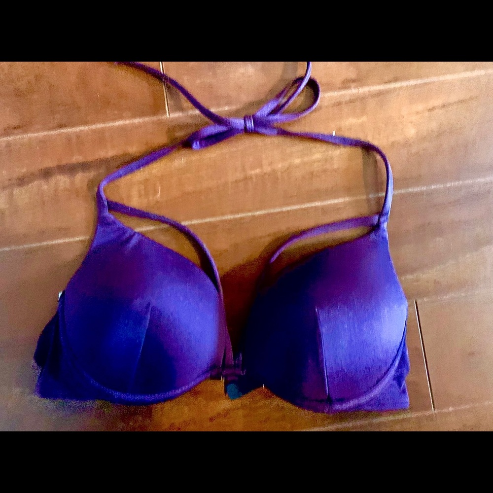 Victoria’s Secret bikini top